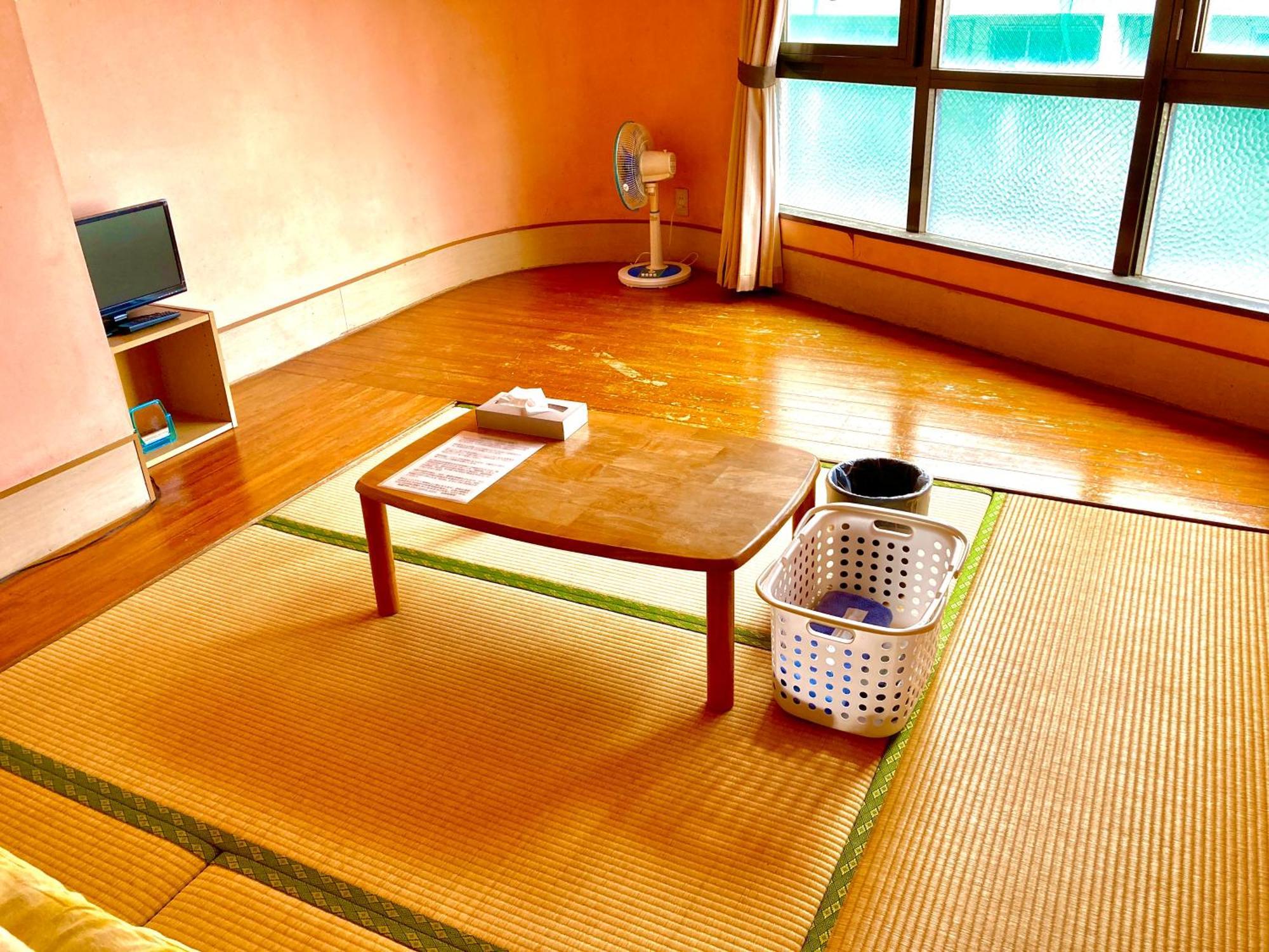 Hostel Hakuseiso Naha Luaran gambar