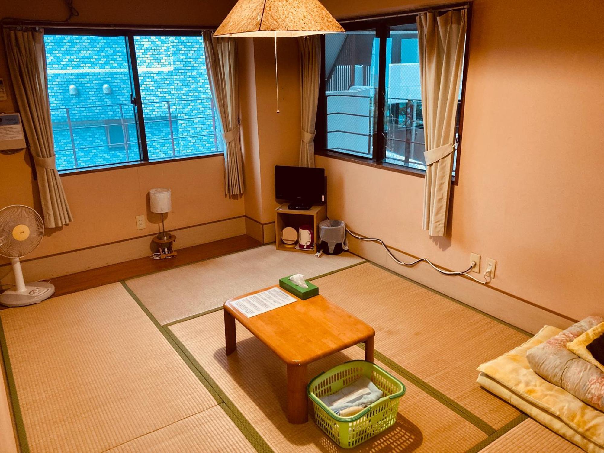 Hostel Hakuseiso Naha Luaran gambar